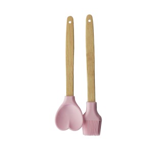 KIT PINCEL E COLHER CORAÇÃO DE SILICONE COM CABO DE BAMBU C/ 2 PÇS - CA09598-RS
