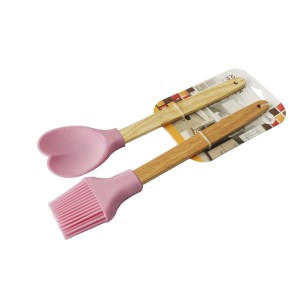 KIT PINCEL E COLHER CORAÇÃO DE SILICONE COM CABO DE BAMBU C/ 2 PÇS - CA09598-RS