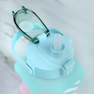 GARRAFA DE PLÁSTICO QUADRADA COM CANUDO E ALÇA 1,5LITROS - CA09731-VD