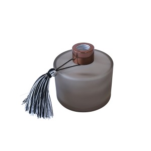 FRASCO DIFUSOR DE VIDRO REDONDO COM PENDENTE DECORATIVO 180ML - HD02003-MR