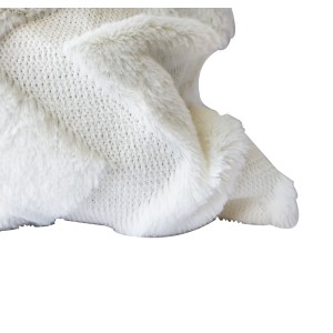 CAPA DE ALMOFADA COM DETALHES GEOMÉTRICOS E PELAGEM CURTA 40X40CM -2867-BR