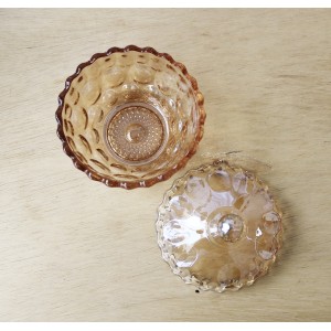 BOMBONIERE DE VIDRO COM TAMPA NA COR AMBAR 11X14CM - F194219