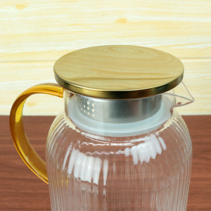 JARRA DE VIDRO COM TAMPA DE METAL CAPACIDADE 1,5LITROS - DT9329-DOU