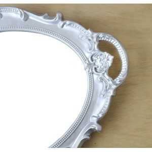BANDEJA OVAL ESPELHADA DE PLÁSTICO COM ALÇA 25X37CM - HC001S-PTA