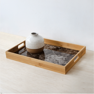 BANDEJA DE BAMBU COM FUNDO EM ESTAMPA MARMORIZADA 28x39,5x4,5CM - 96450-MR