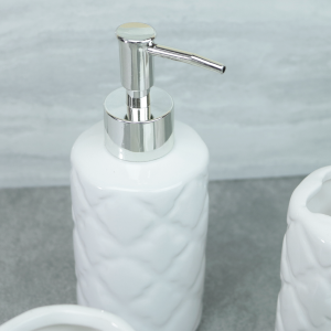 KIT DE BANHEIRO DE CERÂMICA 04 PEÇAS - 335-B