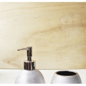 JOGO DE BANHEIRO DE PORCELANA COM 03 PEÇAS - BRTE10165-GR