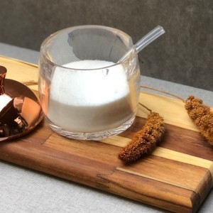 AÇUCAREIRO ACRÍLICO TRANSPARENTE COM COLHER E TAMPA GOLD ROSE  7CM - MG2979