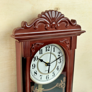 RELÓGIO DE PAREDE DE PLÁSTICO COM PÊNDULO VINTAGE 41CM - YGD9797A2